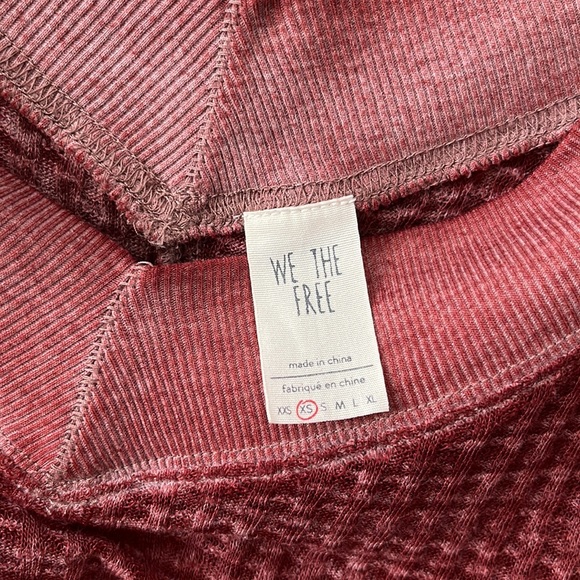 Rust color free people long sleeve shirt. XS - Picture 2 of 2